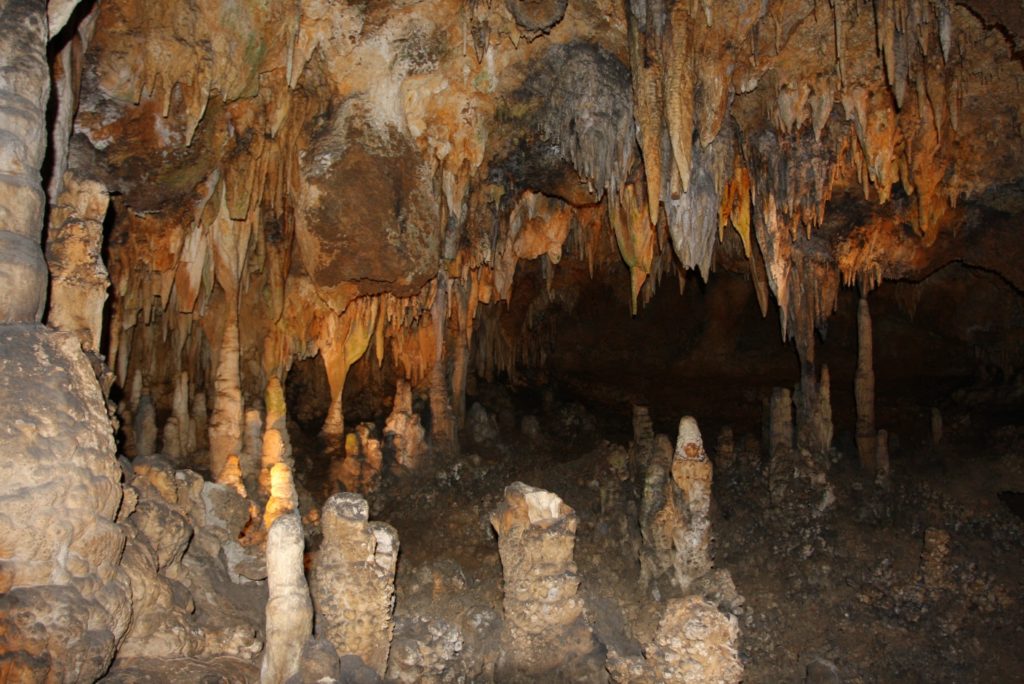 luray caverns virginia, weekend getaway, travel, the great stalacpipe organ